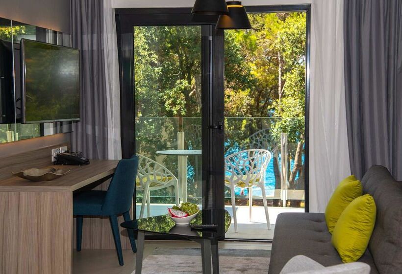 침실 2개 스위트, Park Plaza Arena Pula