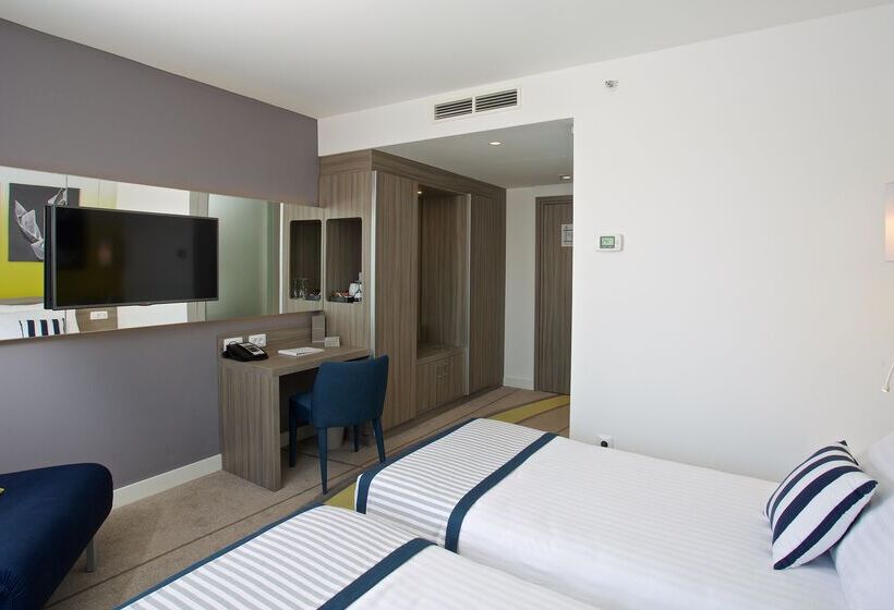 발코니 수피리어 룸, Park Plaza Arena Pula