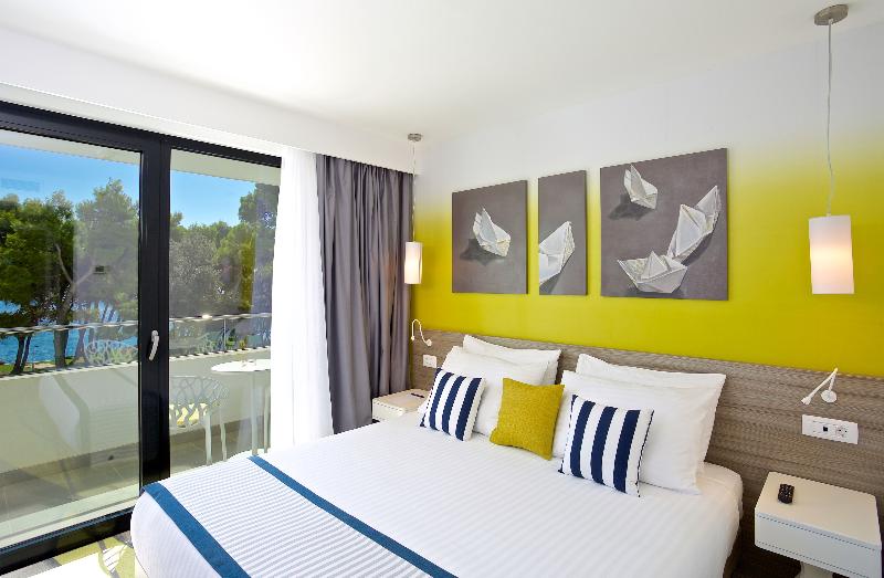 수피리어 룸 풀장 전망, Park Plaza Arena Pula