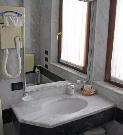 Standard Kolmen Hengen Huone, Park Hotel Villa Leon D Oro