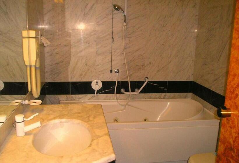 סוויטה, Park Hotel Villa Leon D Oro