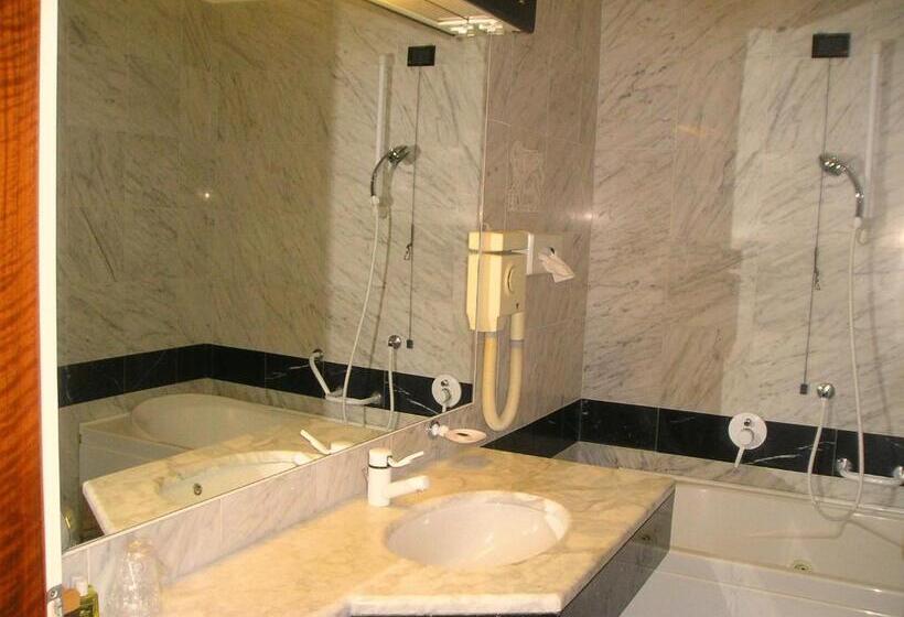 סוויטה, Park Hotel Villa Leon D Oro