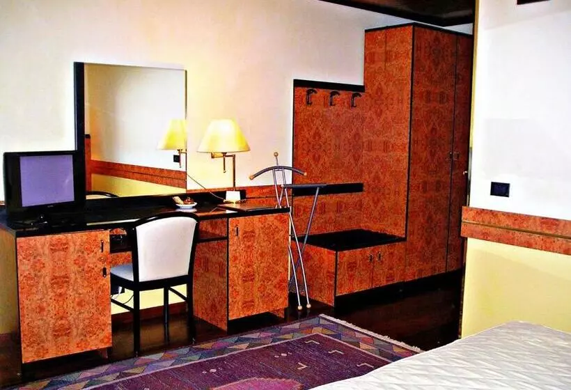 Sviitti, Park Hotel Villa Leon D Oro
