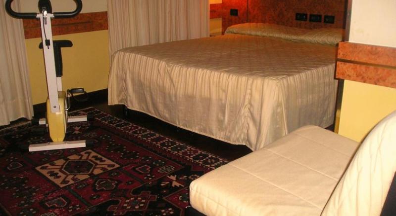 חדר סטנדרט לשלושה, Park Hotel Villa Leon D Oro