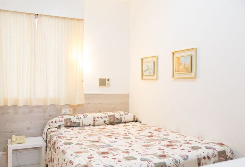 Номер Стандарт Индивидуальный, Rey Fernando