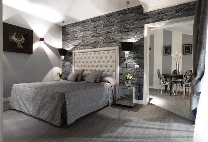 سوئیت با بالکن, Savoia Hotel Regency