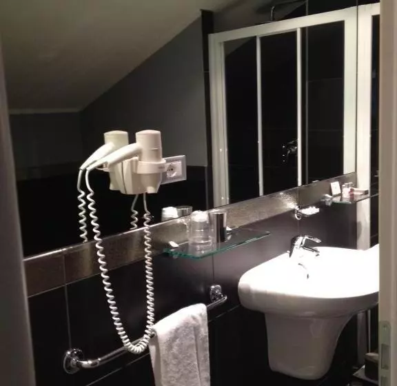 اتاق راحتی یک تخته, Savoia Hotel Regency