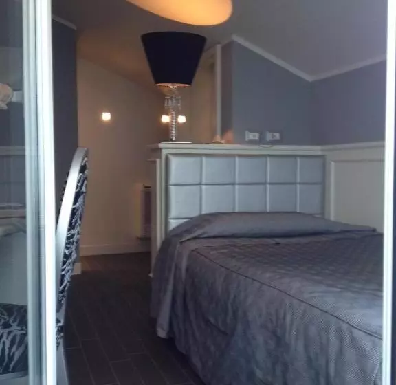 اتاق راحتی یک تخته, Savoia Hotel Regency