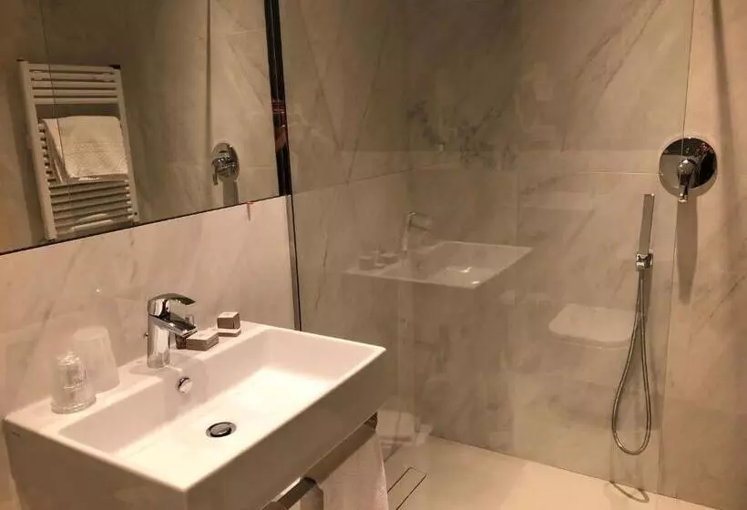 اتاق سوپریور, Savoia Hotel Regency