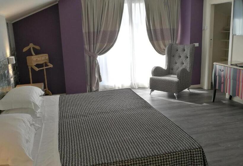 سوئیت پرزیدنت, Savoia Hotel Regency