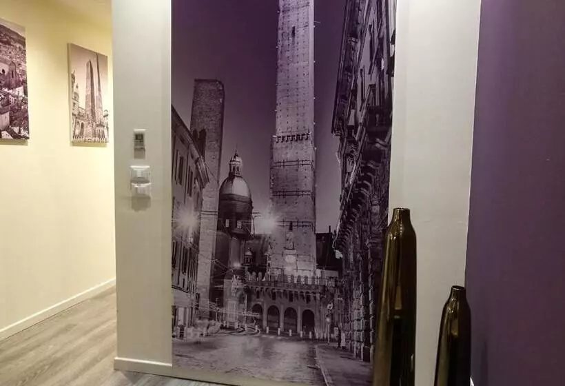 سوئیت پرزیدنت, Savoia Hotel Regency