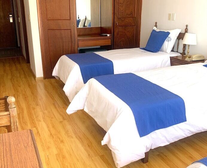 스탠다드 트리플 룸, Alhambra