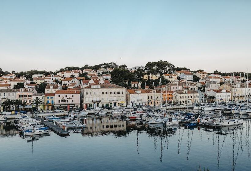 Номер Superior Вид на Море, Apoksiomen