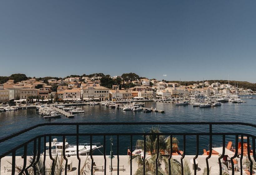 Номер Superior Вид на Море с Балконом, Apoksiomen