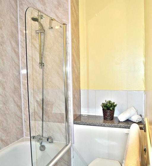 غرفة قياسية, Bridge Of Cally