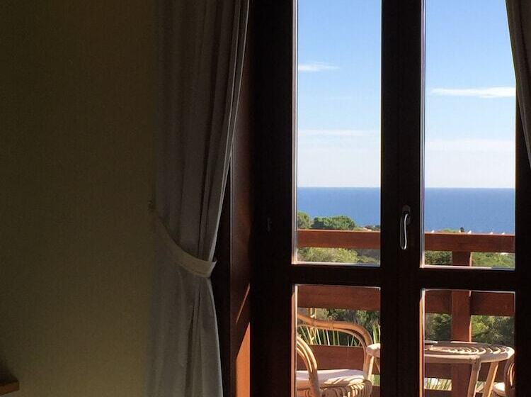 Triple Room Sea View, Cala Reale