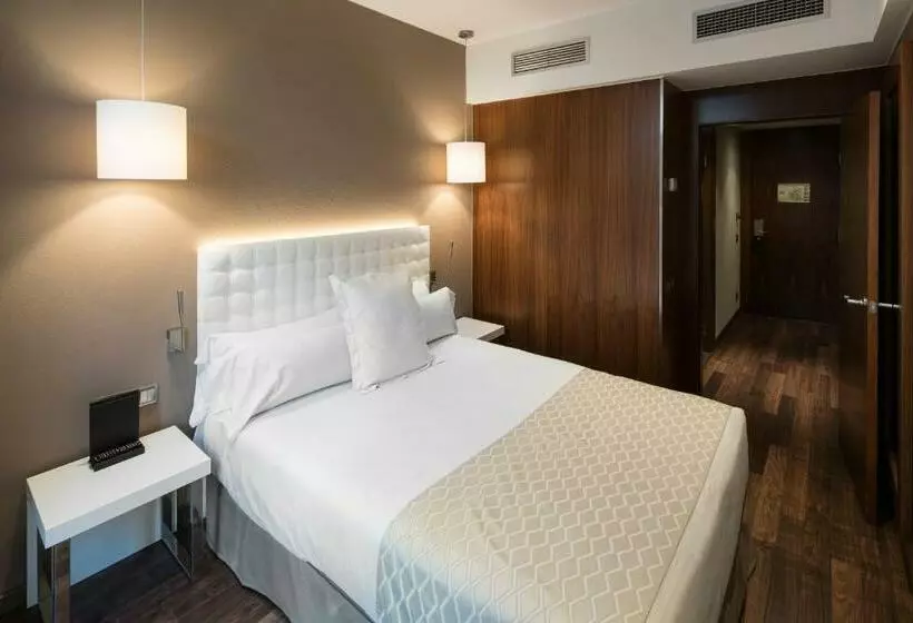 اتاق استاندارد یک نفره, Catalonia Ramblas 4* Sup