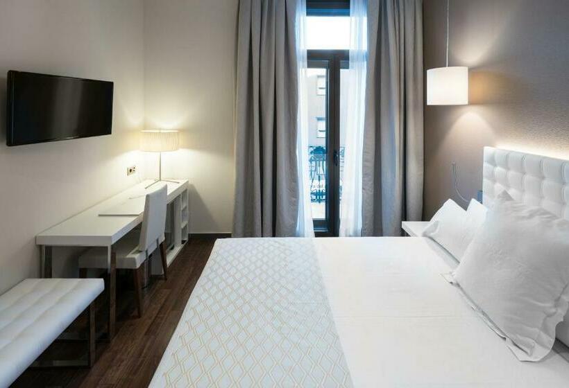 Номер Стандарт Индивидуальный, Catalonia Ramblas 4* Sup