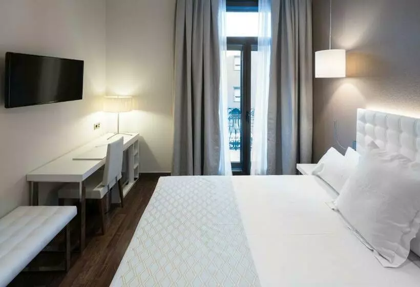 اتاق استاندارد یک نفره, Catalonia Ramblas 4* Sup