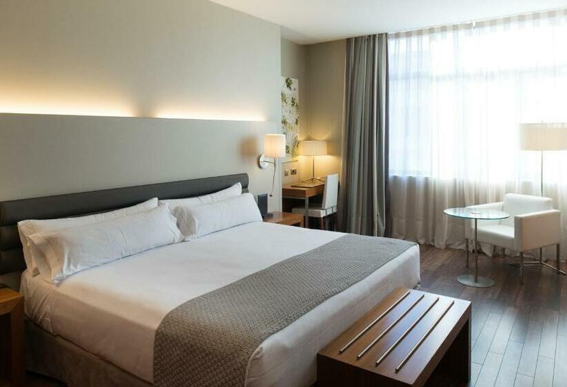 Номер Стандарт, Catalonia Ramblas 4* Sup