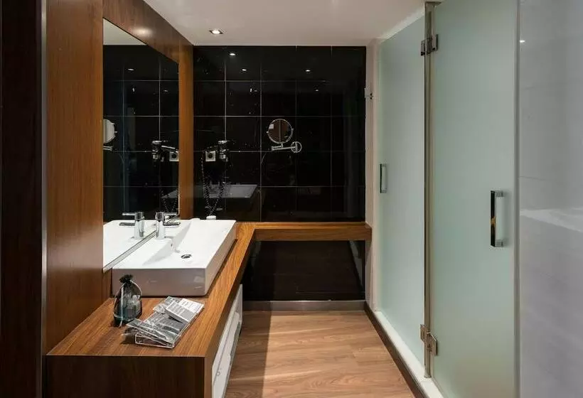 اتاق استاندارد, Catalonia Ramblas 4* Sup
