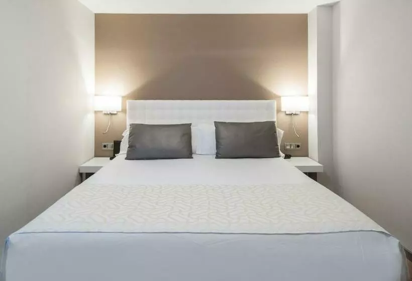 سوییت با استخر, Catalonia Ramblas 4* Sup