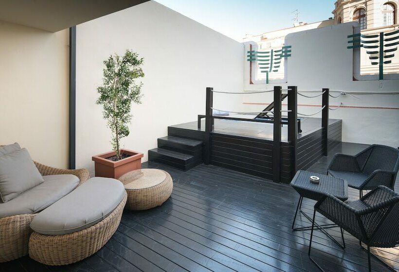 Люкс с Бассейном, Catalonia Ramblas 4* Sup