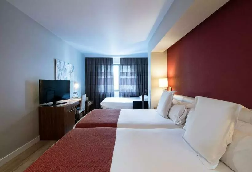 اتاق استاندارد سه نفره, Catalonia Ramblas 4* Sup
