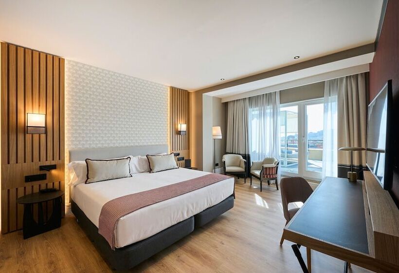 Полулюкс Повышенной Комфортности, Catalonia Ramblas 4* Sup