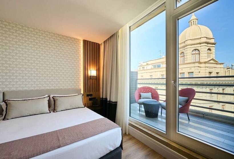 Premium room with terrace, Catalonia Ramblas 4* Sup