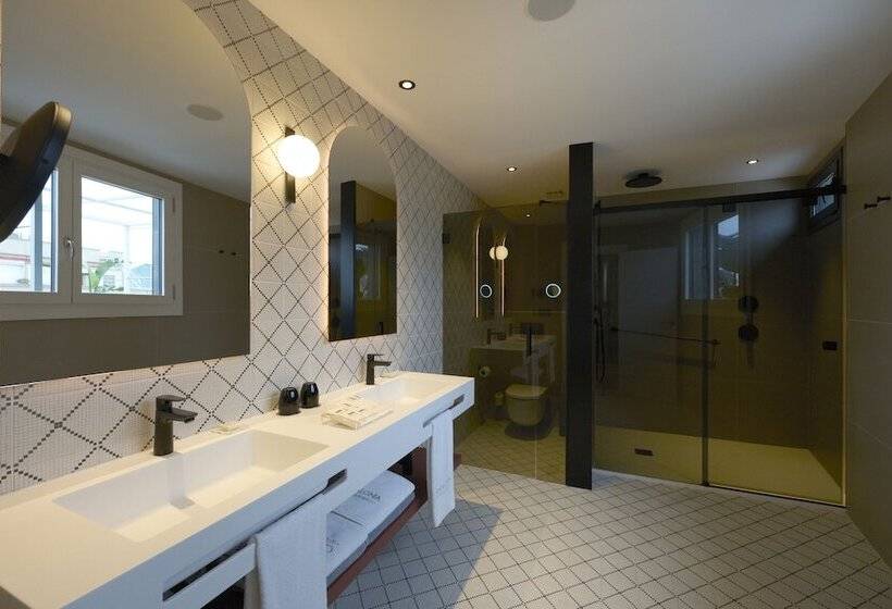 Полулюкс Повышенной Комфортности, Catalonia Ramblas 4* Sup