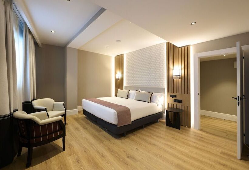 Полулюкс Повышенной Комфортности, Catalonia Ramblas 4* Sup