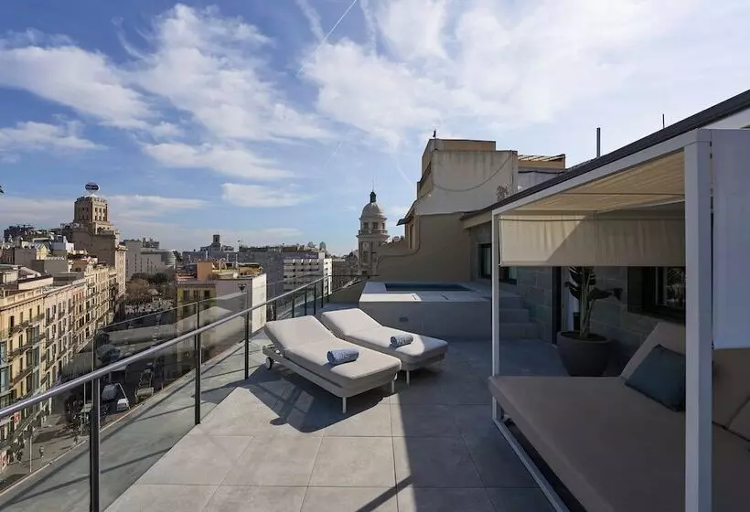 سوییت جونیور لوکس, Catalonia Ramblas 4* Sup