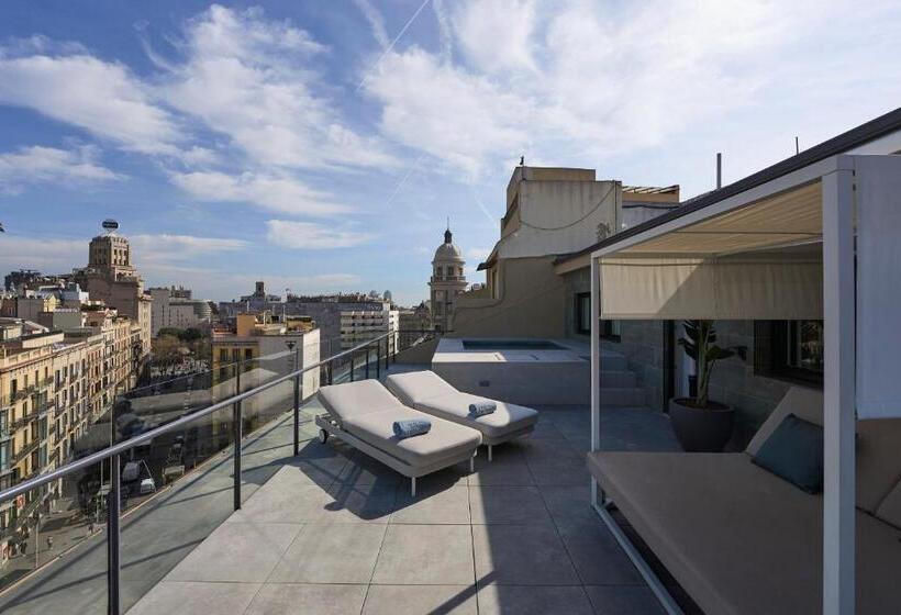 Полулюкс Deluxe с Видом, Catalonia Ramblas 4* Sup