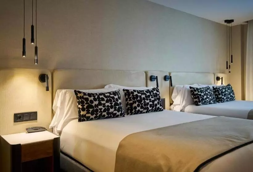 اتاق پرمیوم, Catalonia Ramblas 4* Sup