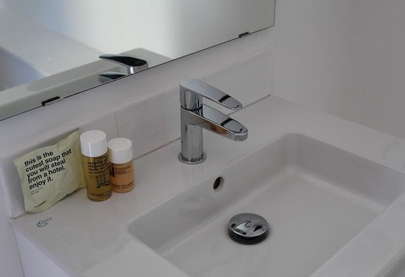 اتاق استاندارد, Chic & Basic Tallers Hostal