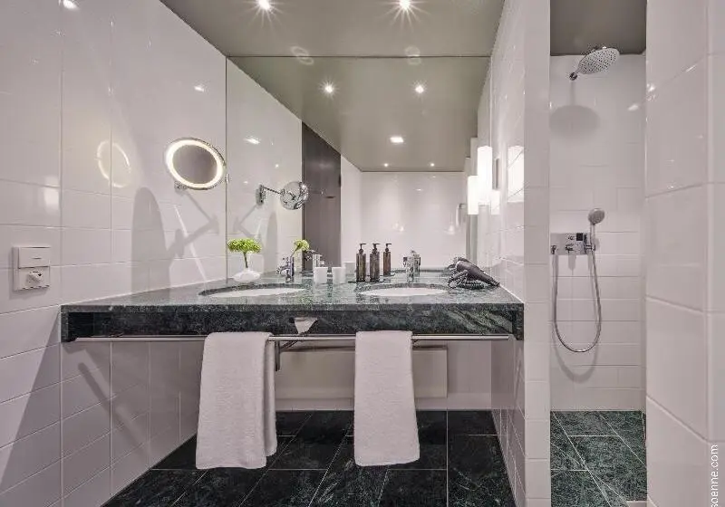 Superior Zimmer Kingsize Bett, Dorint Kurfurstendamm Berlin