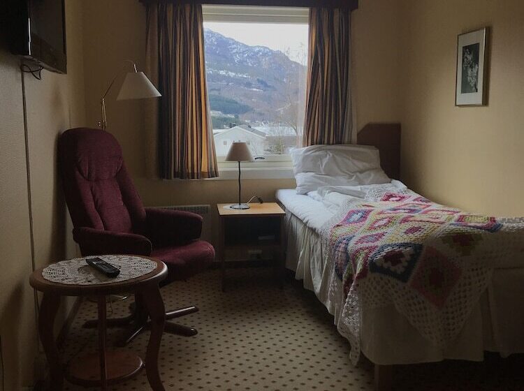 スタンダードシングルルーム, Eikum