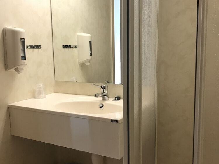 スタンダードルーム, Eikum