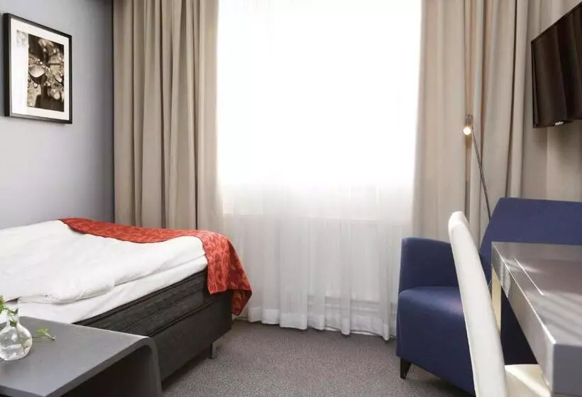 اتاق استاندارد یک نفره, Elite Hotel Knaust