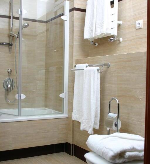 اتاق سوپریور, Hubertus Rzeszów