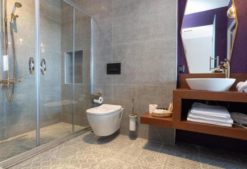 غرفة قياسية سرير كينج, Karbel Sun