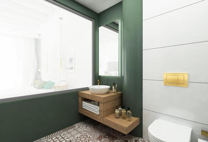 غرفة قياسية مطلّة علي البحر, Karbel Sun