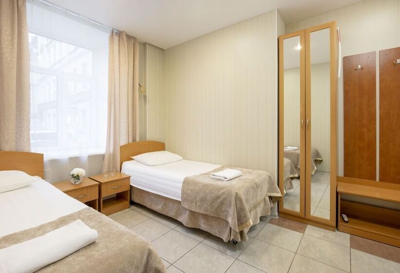 スタンダードルーム, Nevsky Aster