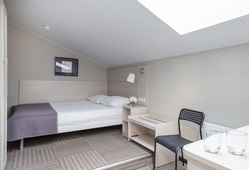 エコノミールーム, Nevsky Aster