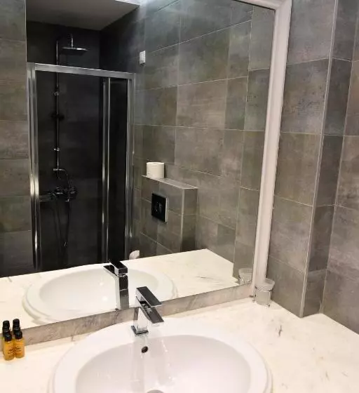 Habitació Estàndard Vista Mar, Niras