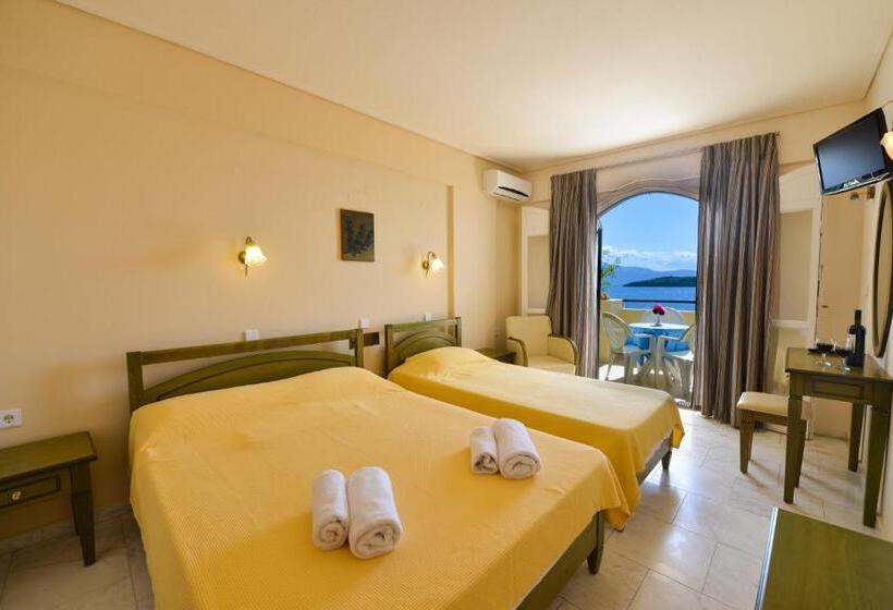 Triple Room Sea View, Niras