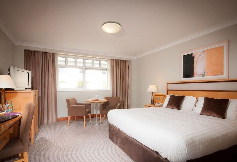 标准间, Oriel House