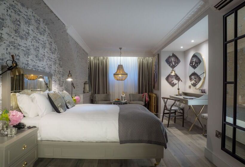 스탠다드 룸, Oriel House