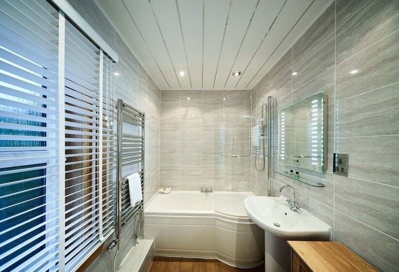 غرفة سوبيريور, Poppies